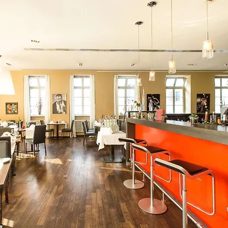 Arthotel Готель