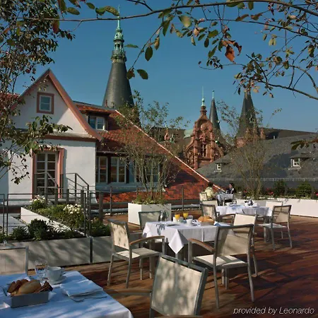 Готель Arthotel 4*